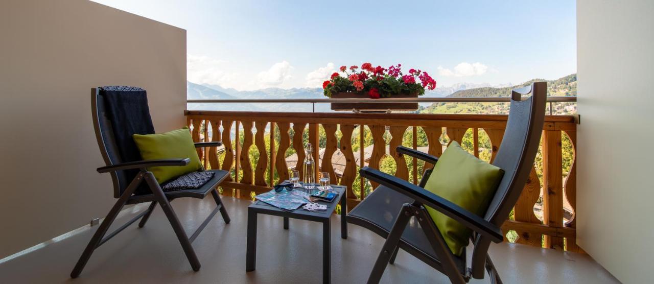 Viu Hotel Villars Bagian luar foto