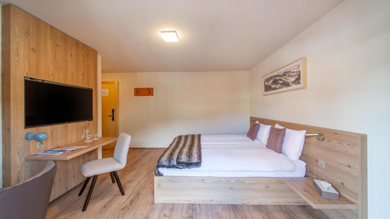 Viu Hotel Villars Bagian luar foto