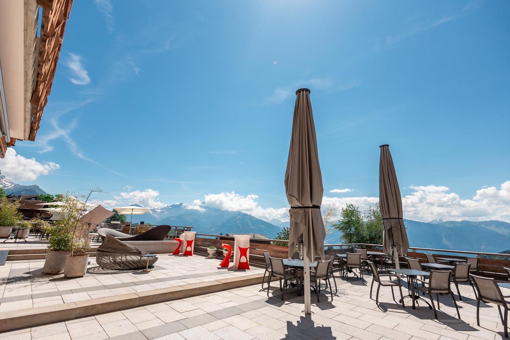 Viu Hotel Villars Bagian luar foto
