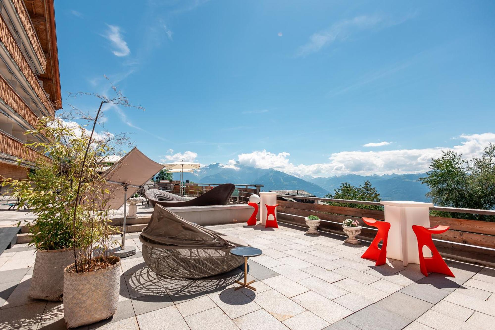 Viu Hotel Villars Bagian luar foto