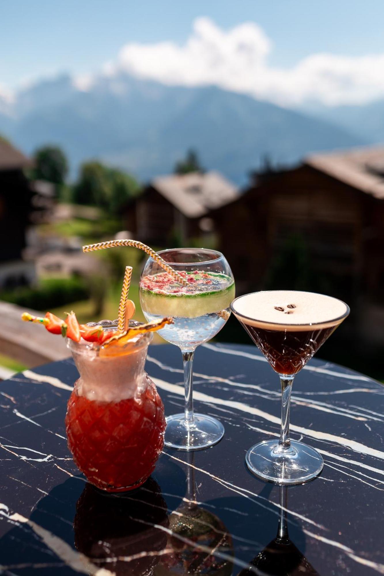 Viu Hotel Villars Bagian luar foto