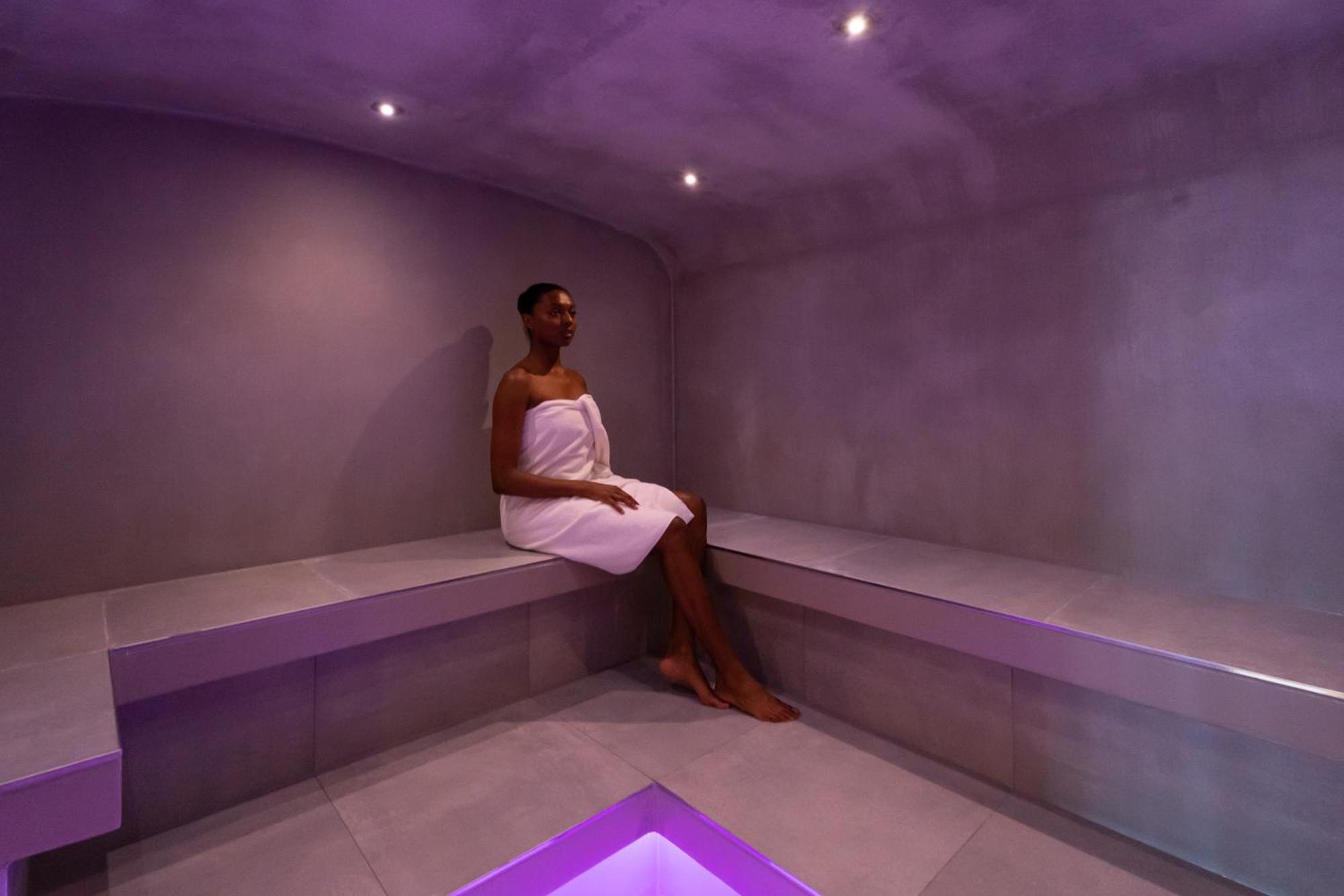 Viu Hotel Villars Bagian luar foto
