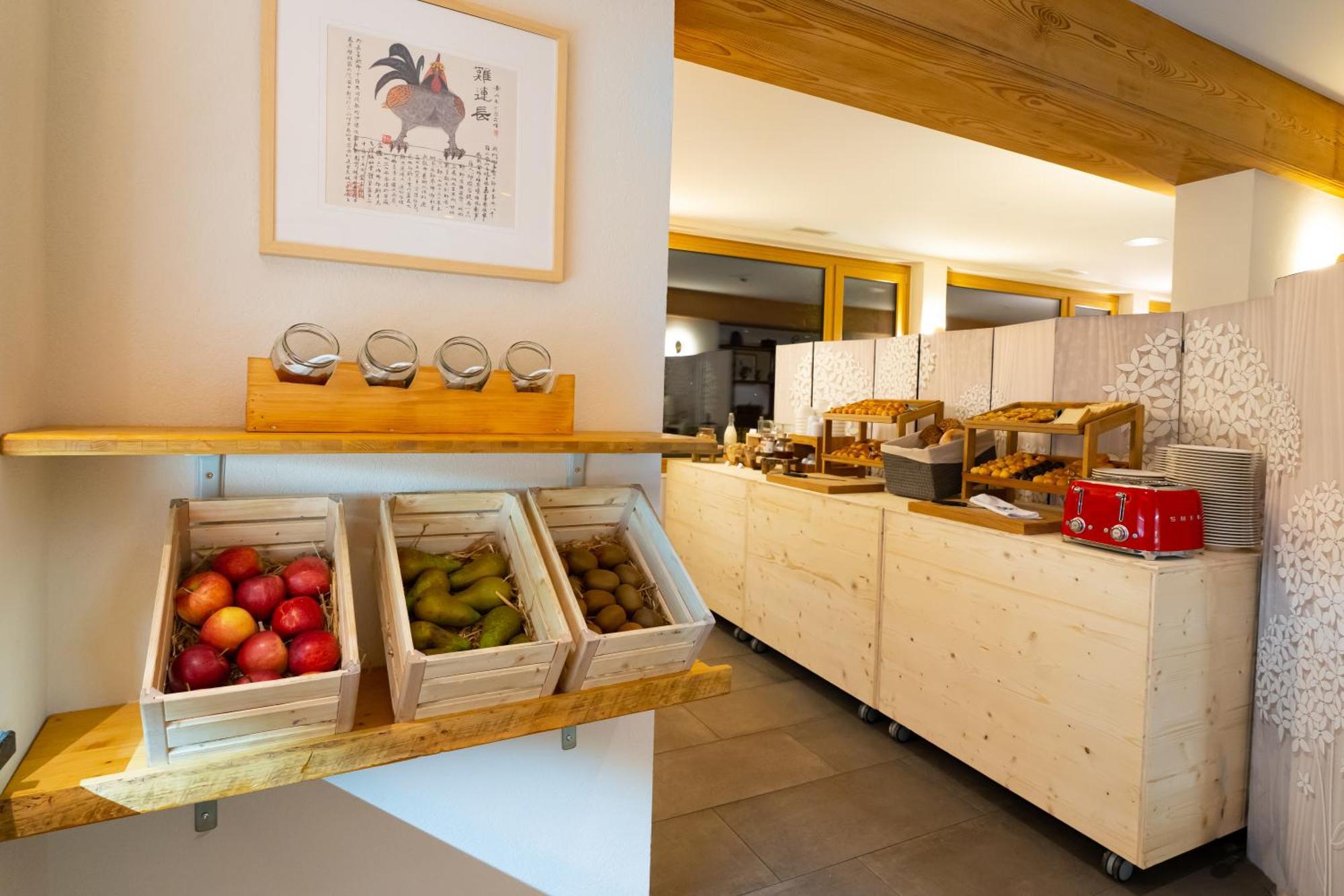Viu Hotel Villars Bagian luar foto