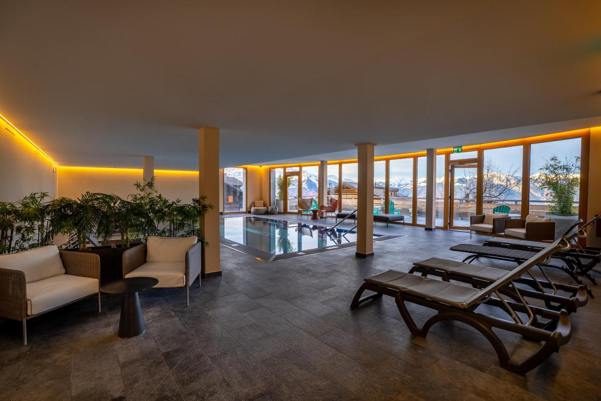 Viu Hotel Villars Bagian luar foto
