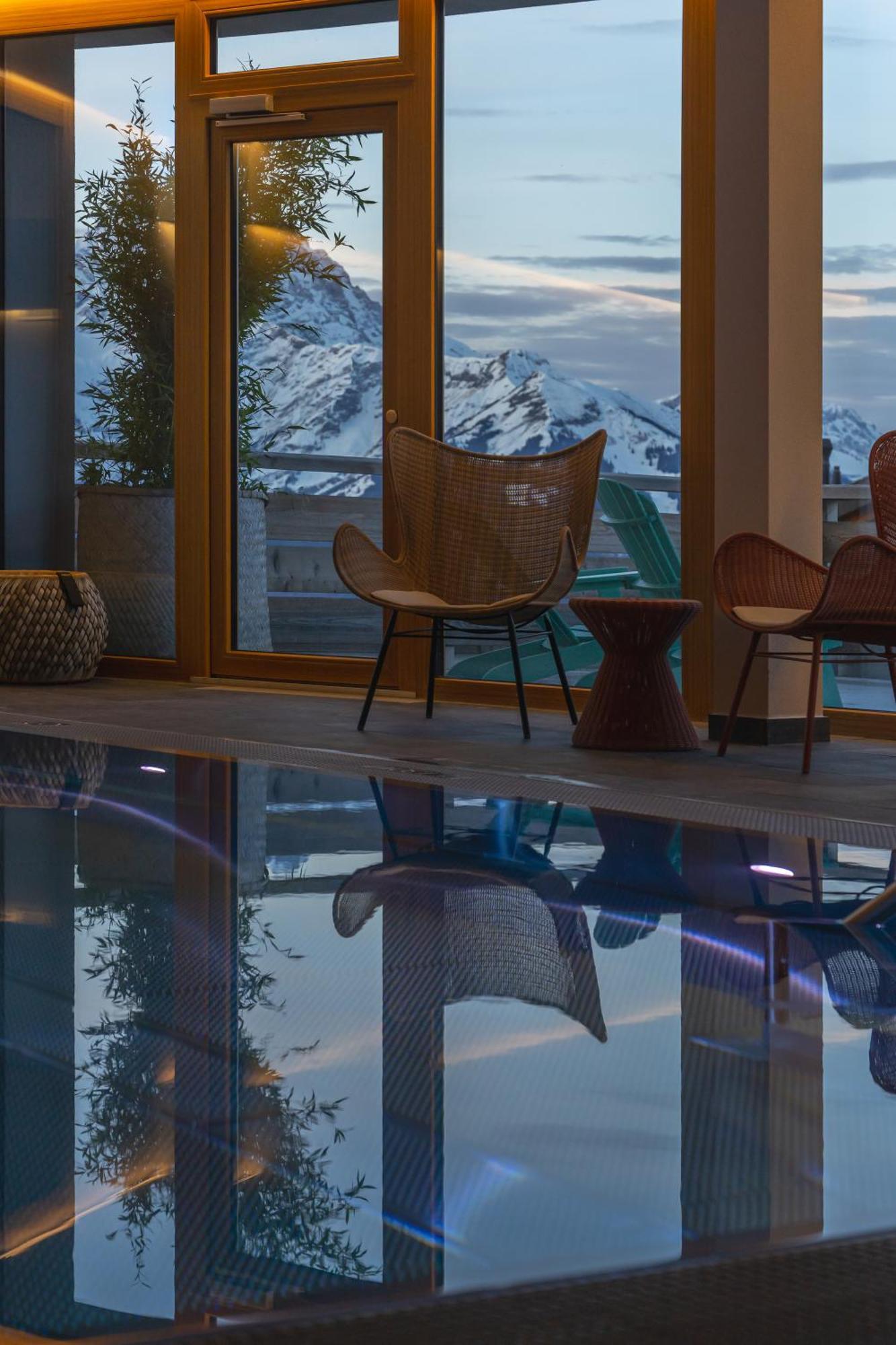 Viu Hotel Villars Bagian luar foto